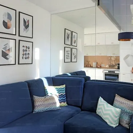 Dsw47 Small-in By Nw Apartment