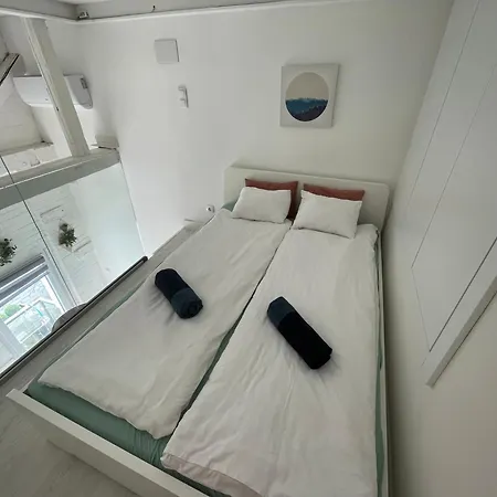 Apartment Dsw47 Small-in By Nw *