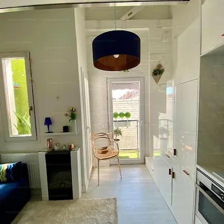 Dsw47 Small-in By Nw *